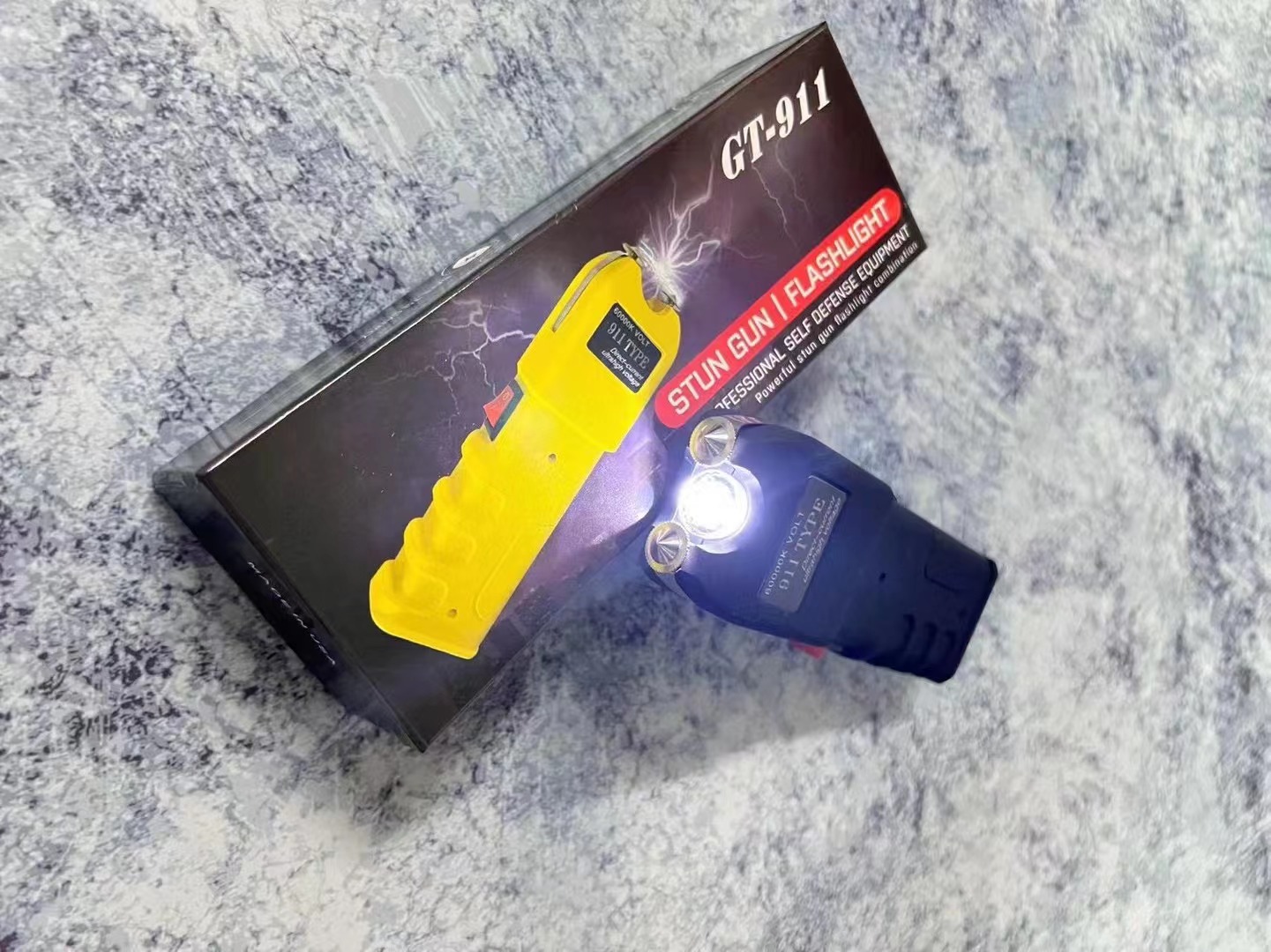 GT911防身电棍详情图2.jpg