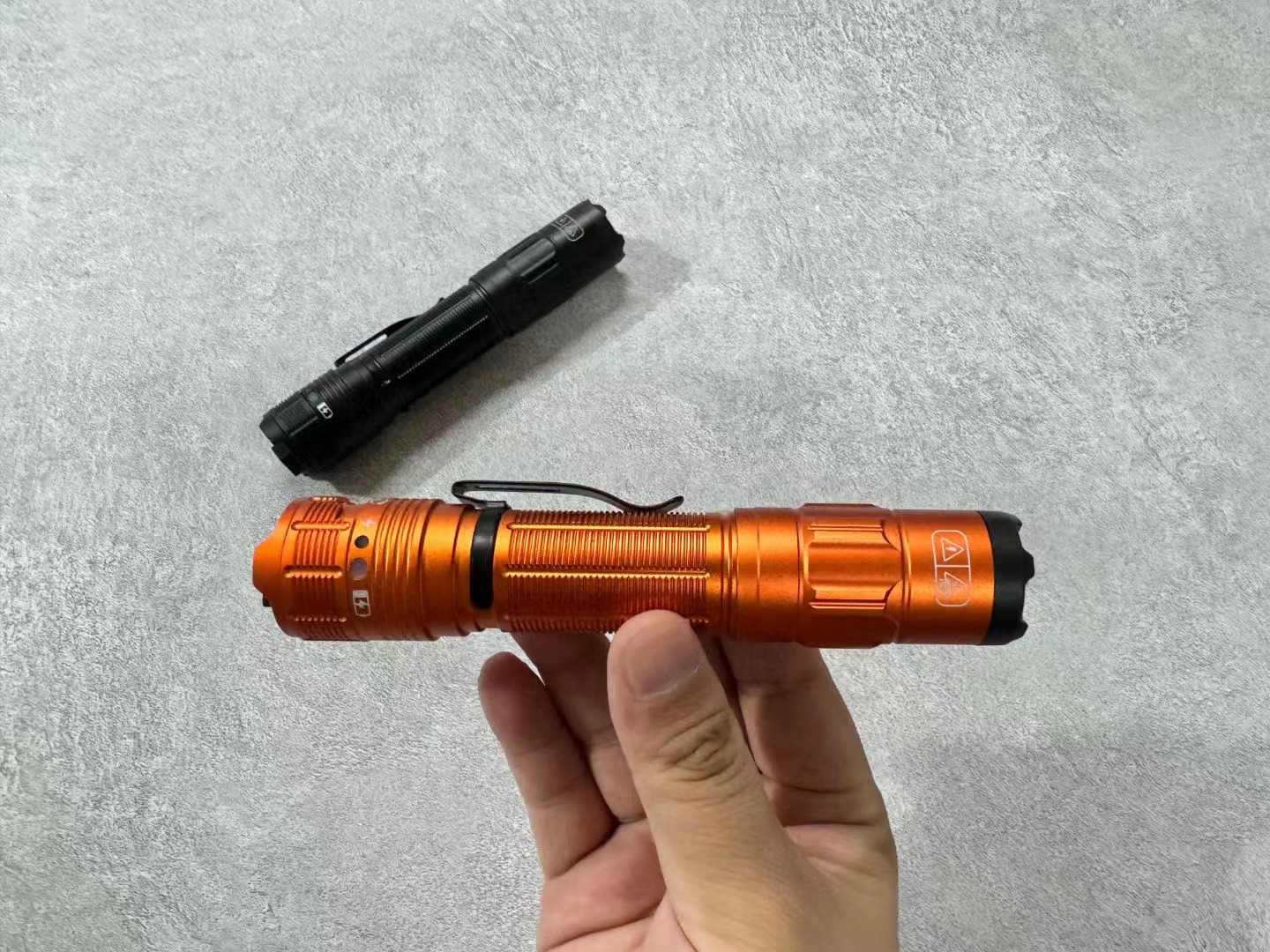 W-01电棍手电筒详情图2.jpg