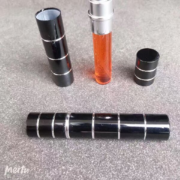 竹节口红防狼喷雾3.jpg
