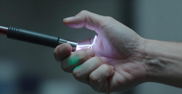 一万伏的电棍_一万伏的电棍_一万伏的电棍