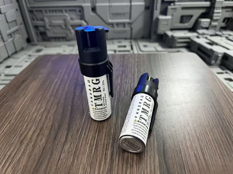 TMRG迷你背夹泡沫防狼喷雾3.jpg